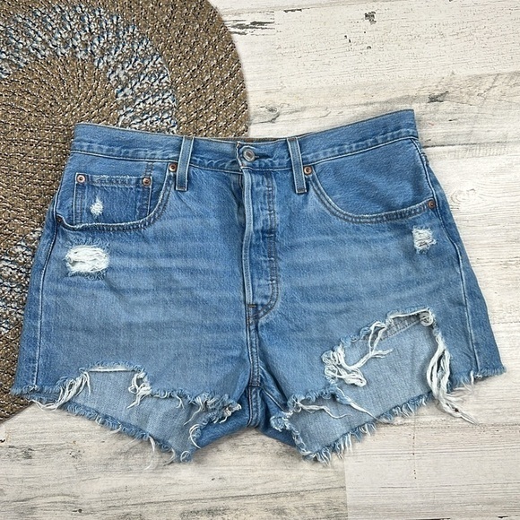 LEVI'S 501 Distressed Destroy Cut-off Jean Shorts Size 31 Button Fly Front Blue - Picture 8 of 17